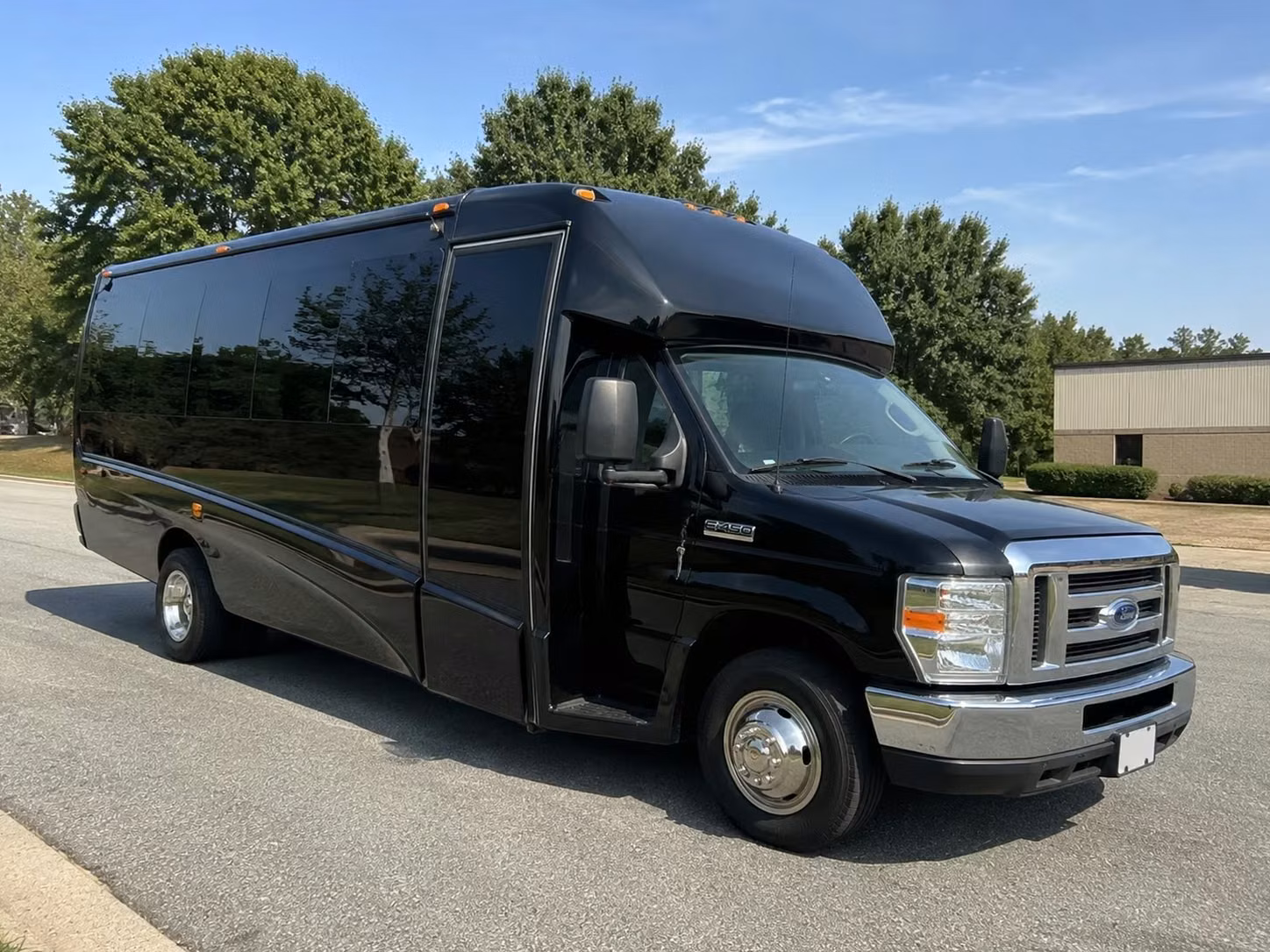 15 passenger minibus