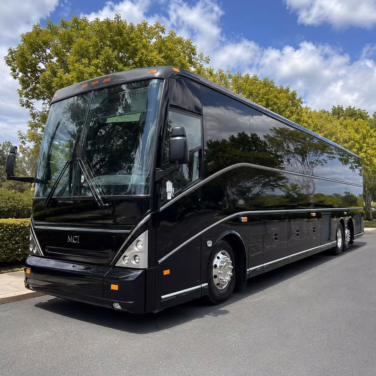 concert shuttles to the honda center from santa ana